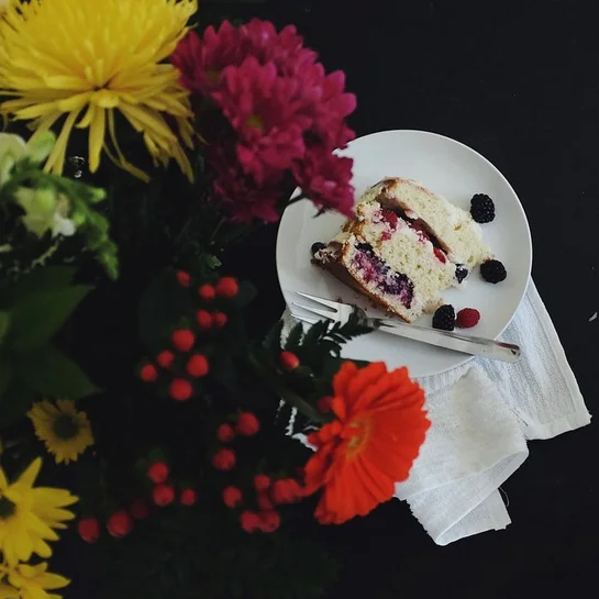 Layered Berry Sponge Cake