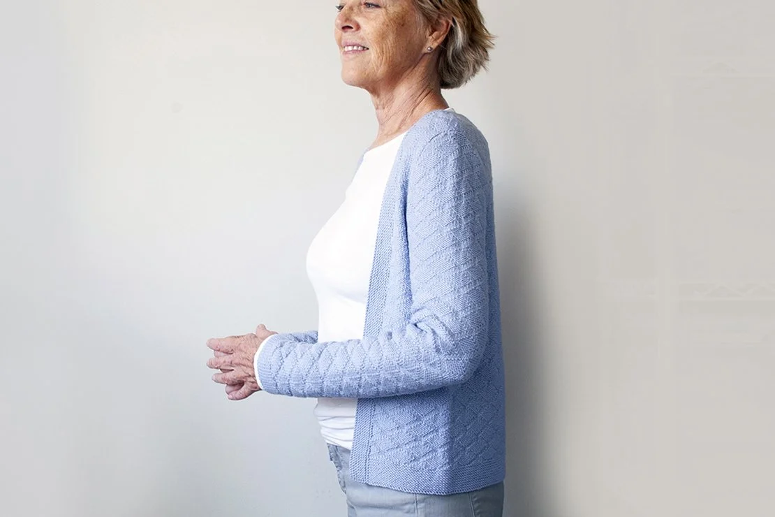 Hoss-What the moon sees1-cover.jpg