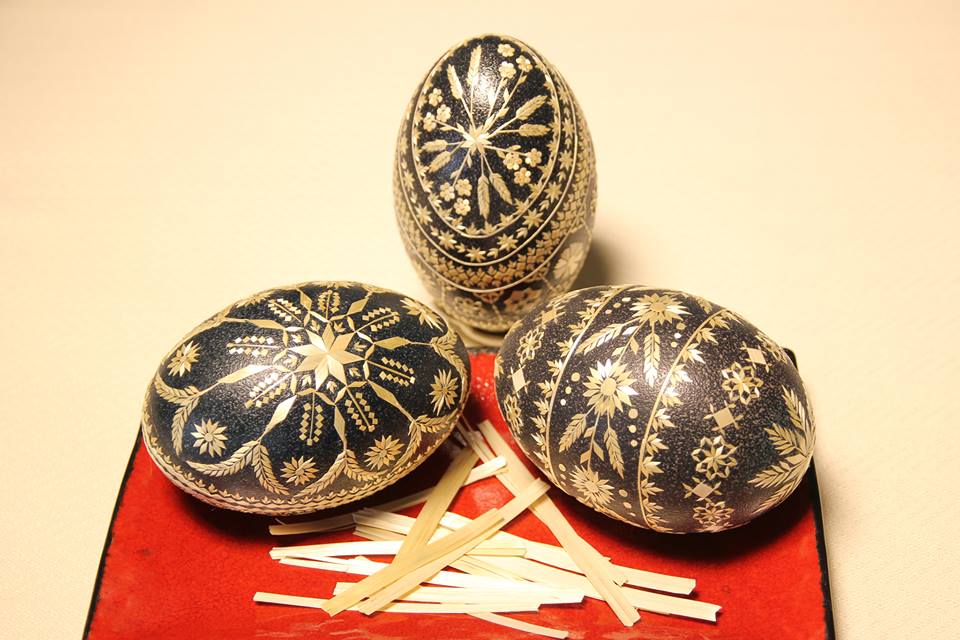 The Intricate Art of Straw-decorated Easter Eggs
