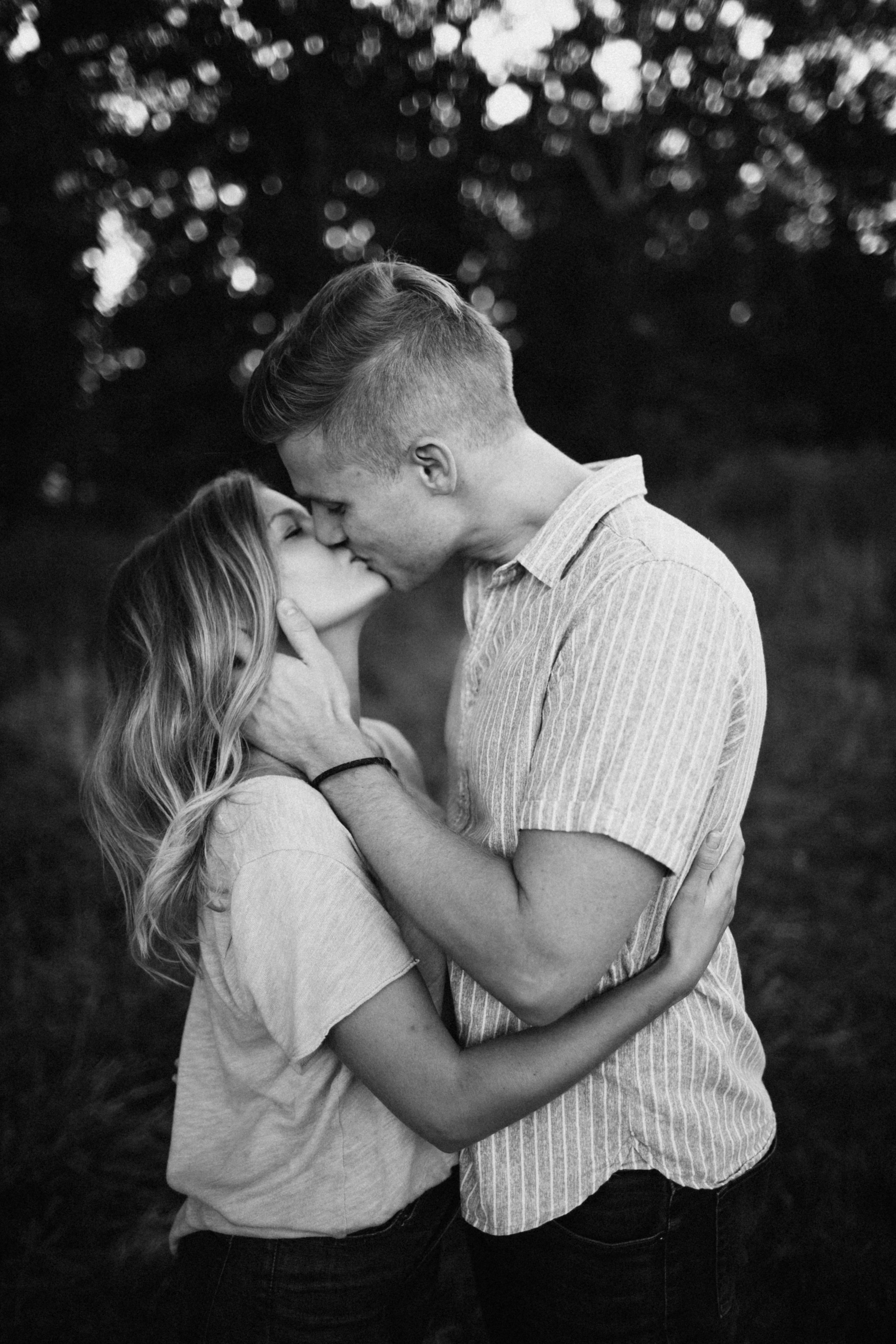 Elsbeth + Nate | Tennessee "just because" golden hour session