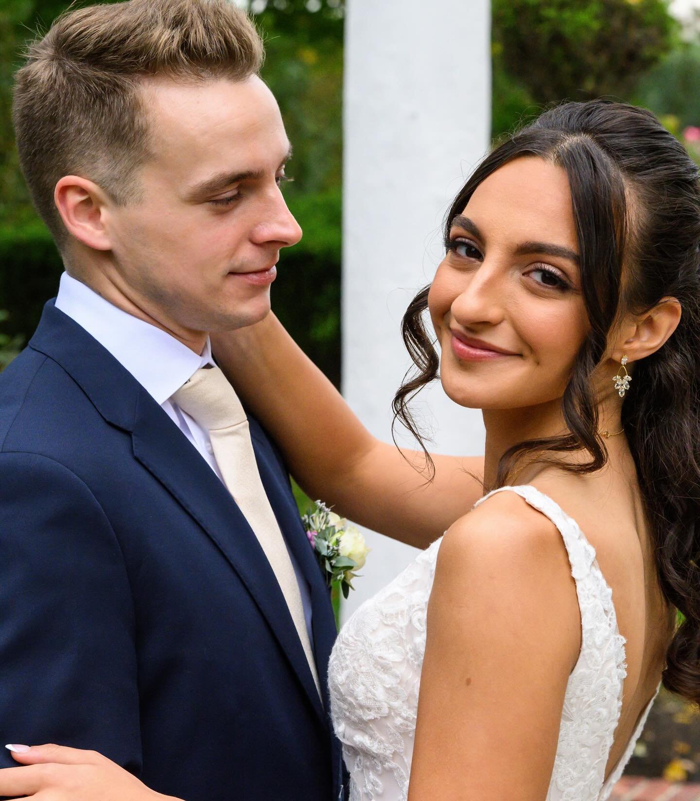 Ana &amp; Jack &mdash; my gorgeous cousin!! 😭💕 

Does it get any sweeter than these two?! I love the way they look at each other. The perfect day for the perfect couple. &hearts;️😘

makeup: @kate_makeup_artistry 
photos: @studiotrejo 
venue: @whit