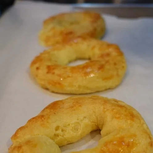 cheese bagels.jpg