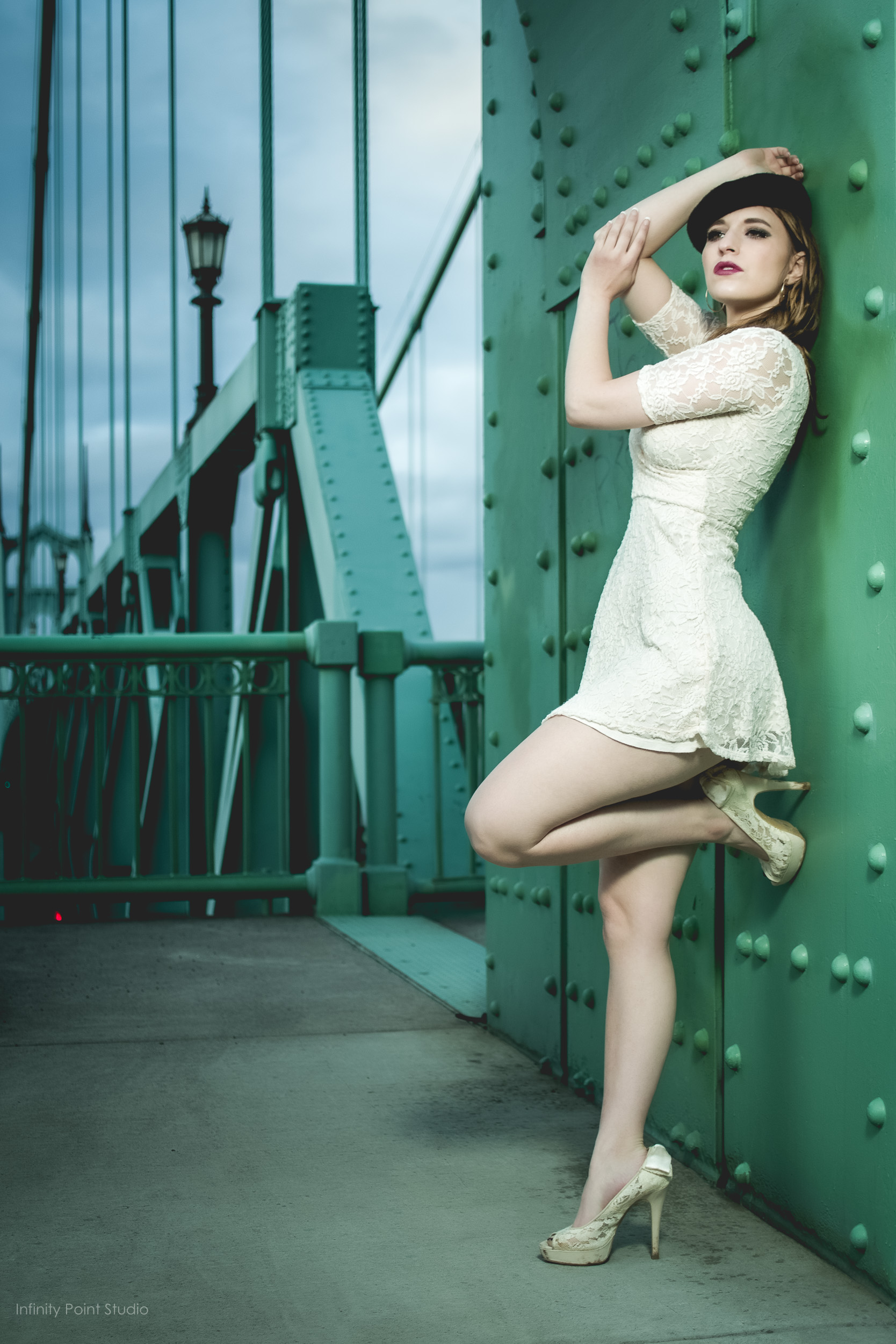Neryssa Gladden St Johns Bridge Fashion-7.jpg