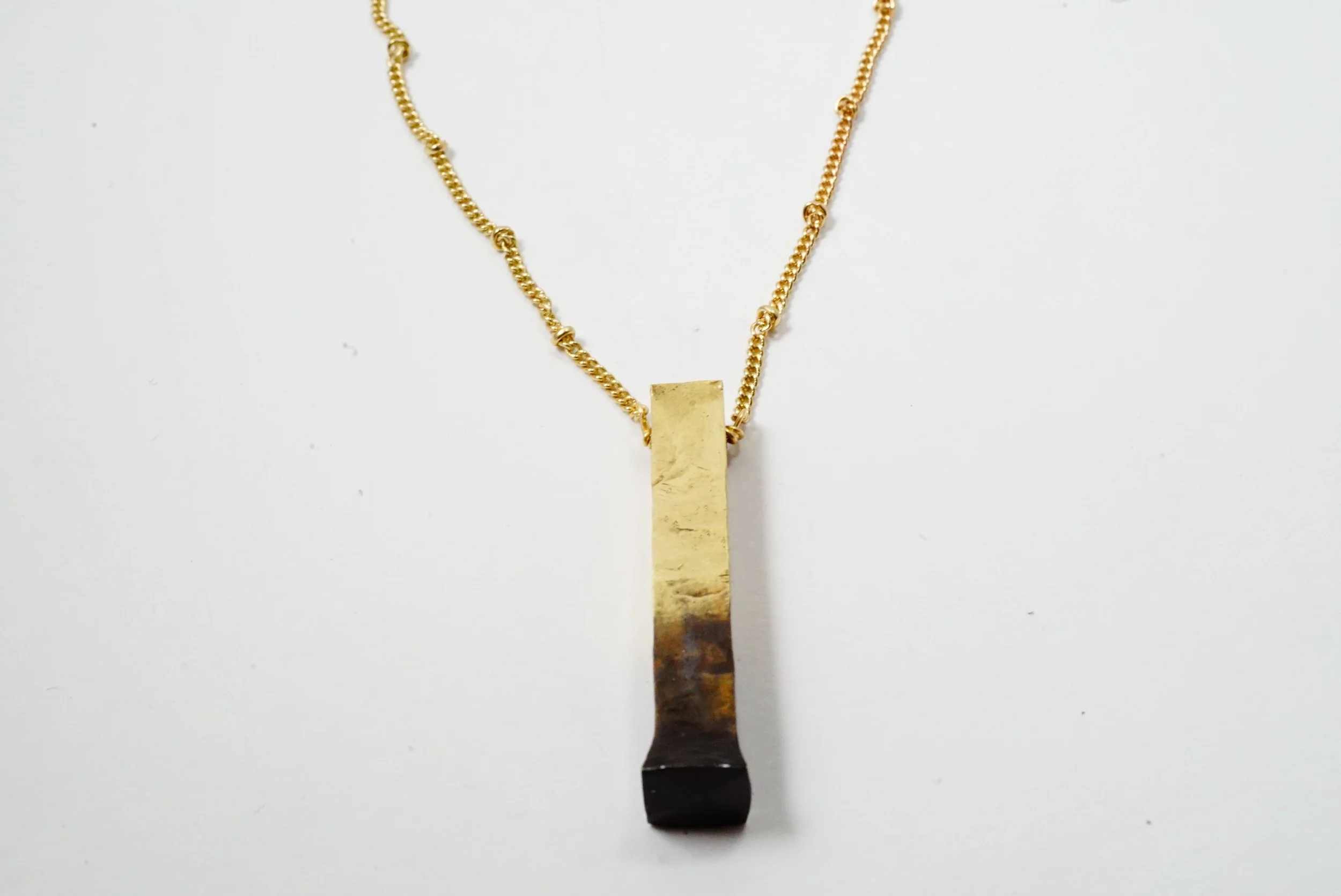 Long Gradient Pendant Necklace