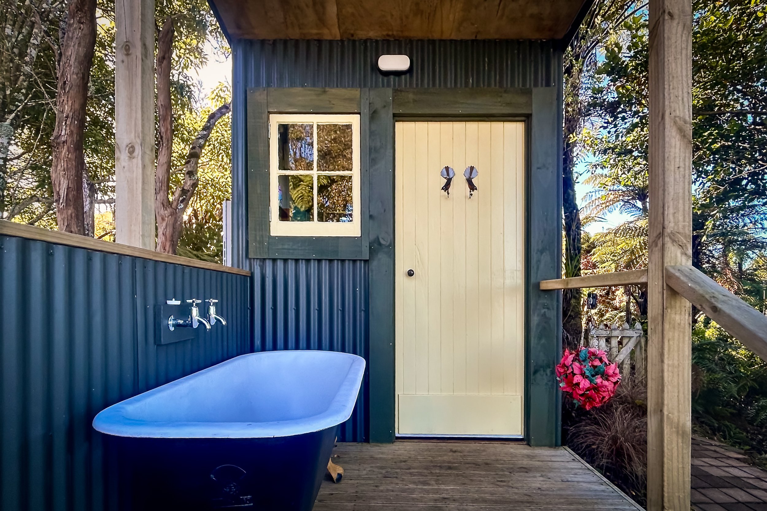 Glamping tent outside bath