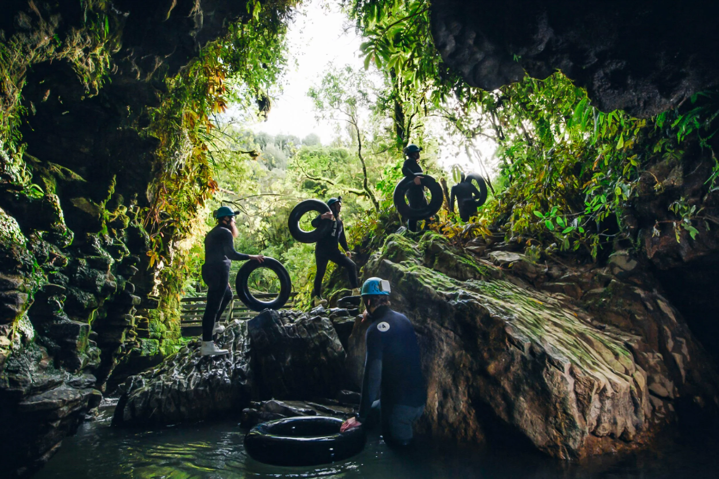 Black-water-rafting-Black-Labyrinth-Credit-DW-3.jpg