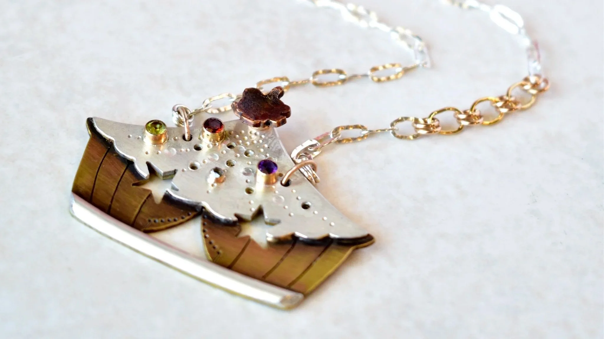 Expressive Pendant Making at Craft in America Center, Los Angeles