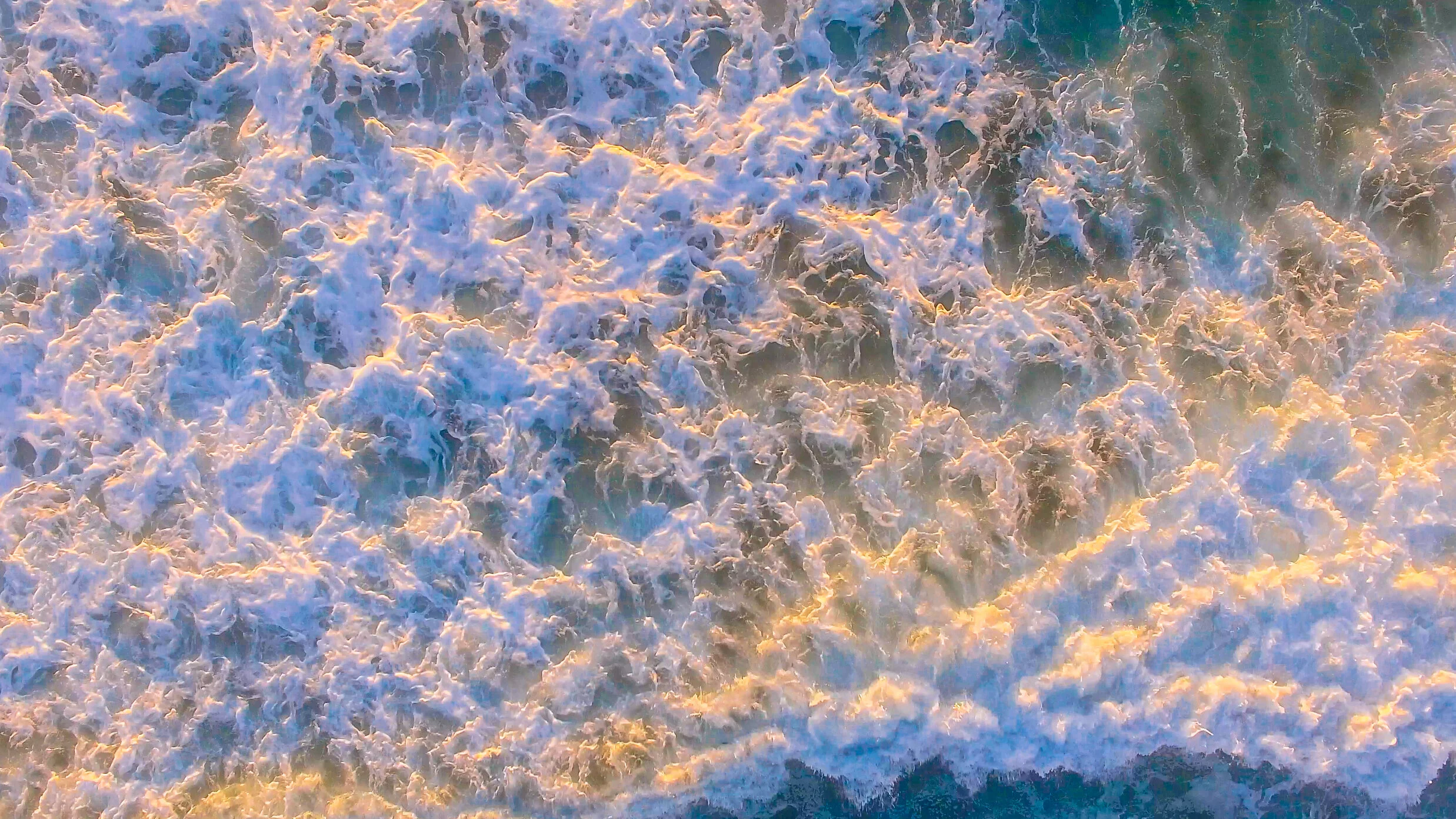 004 MB Ocean waves.jpg