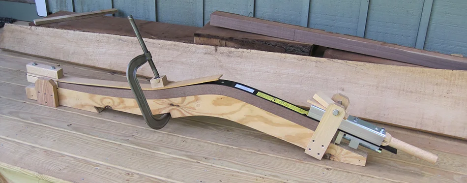A rear leg in the bending form