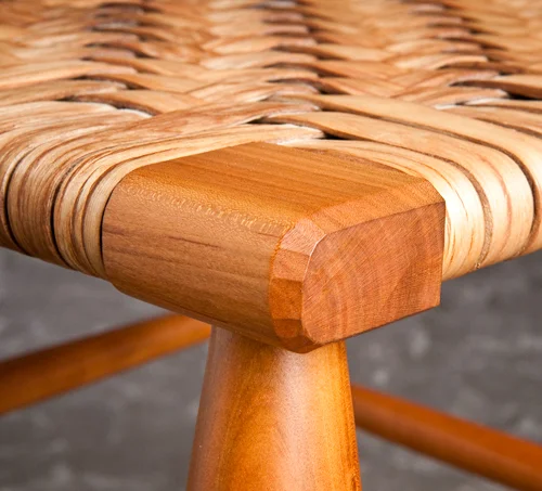 bar-stool-detail.jpg