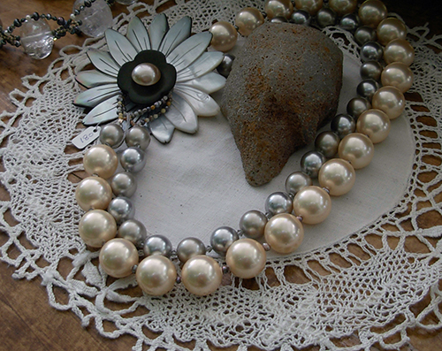 Alice+Beads.jpg