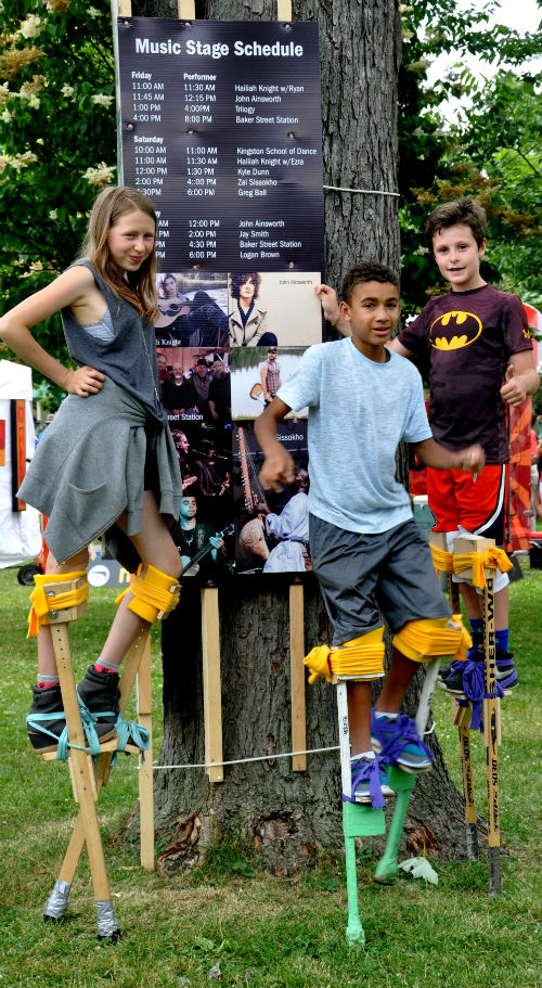 Artfest_StiltWalkers_a.jpg