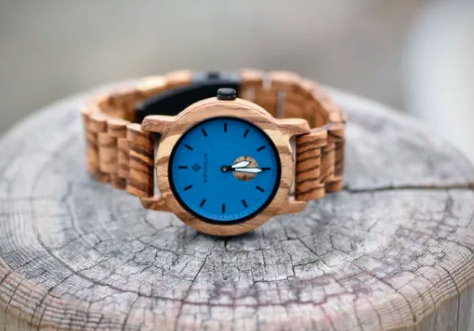 BONHEUR Exotic Wood Timepieces