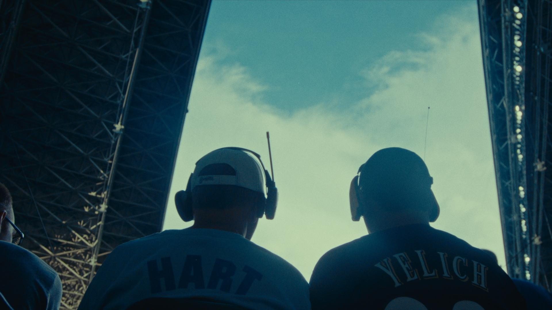 UECKER-SOCIAL-MASTER-ProRes_00011014.png