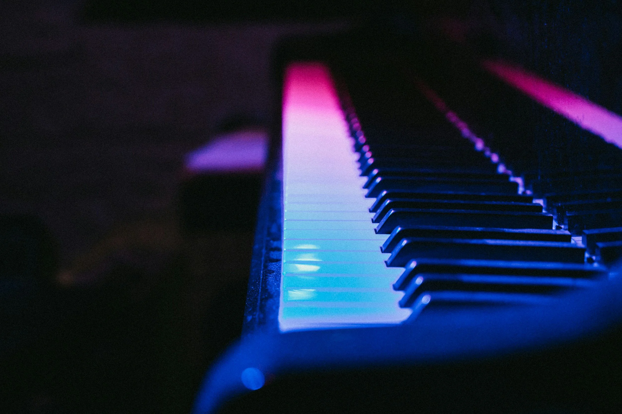 DUELING PIANOS EVERY SAT 8PM 