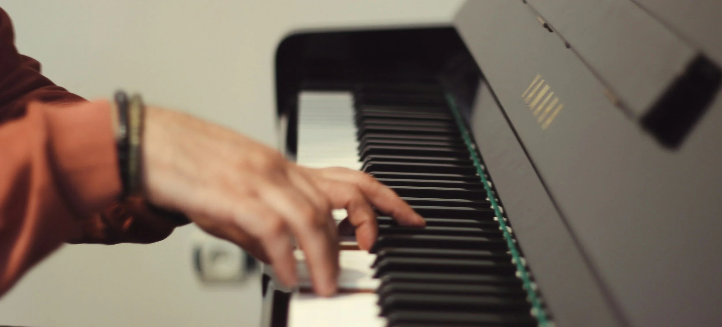 July 4th Week Fun: John Redden Live 4-7pm