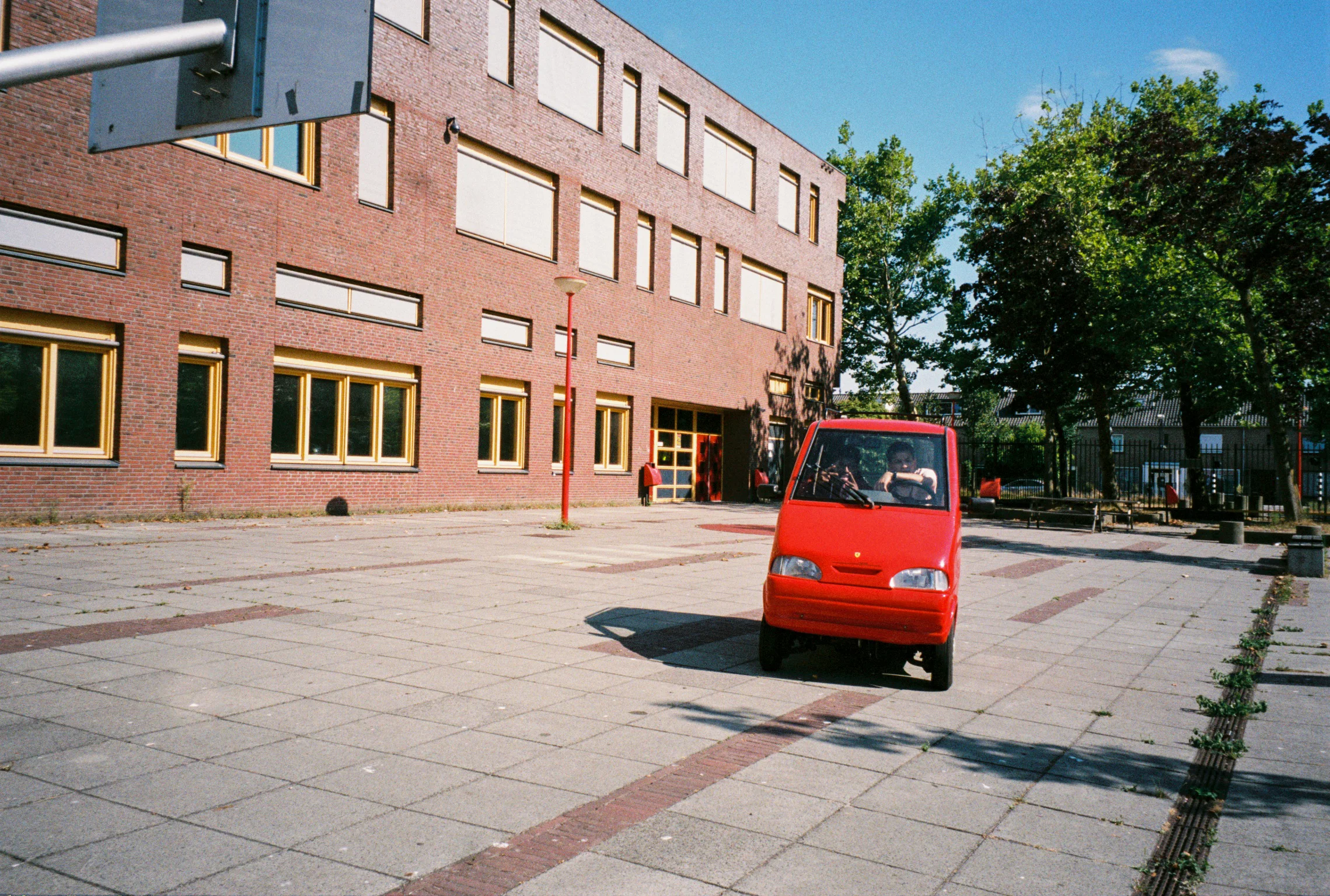 R1-03520-015A.jpg