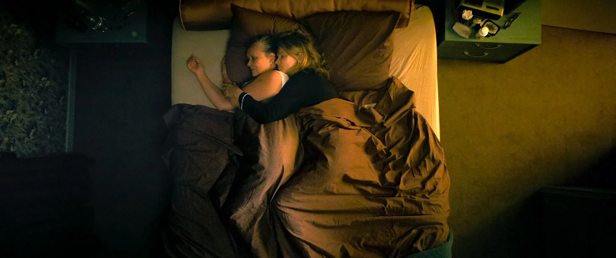 DEUX_STILL2.jpg
