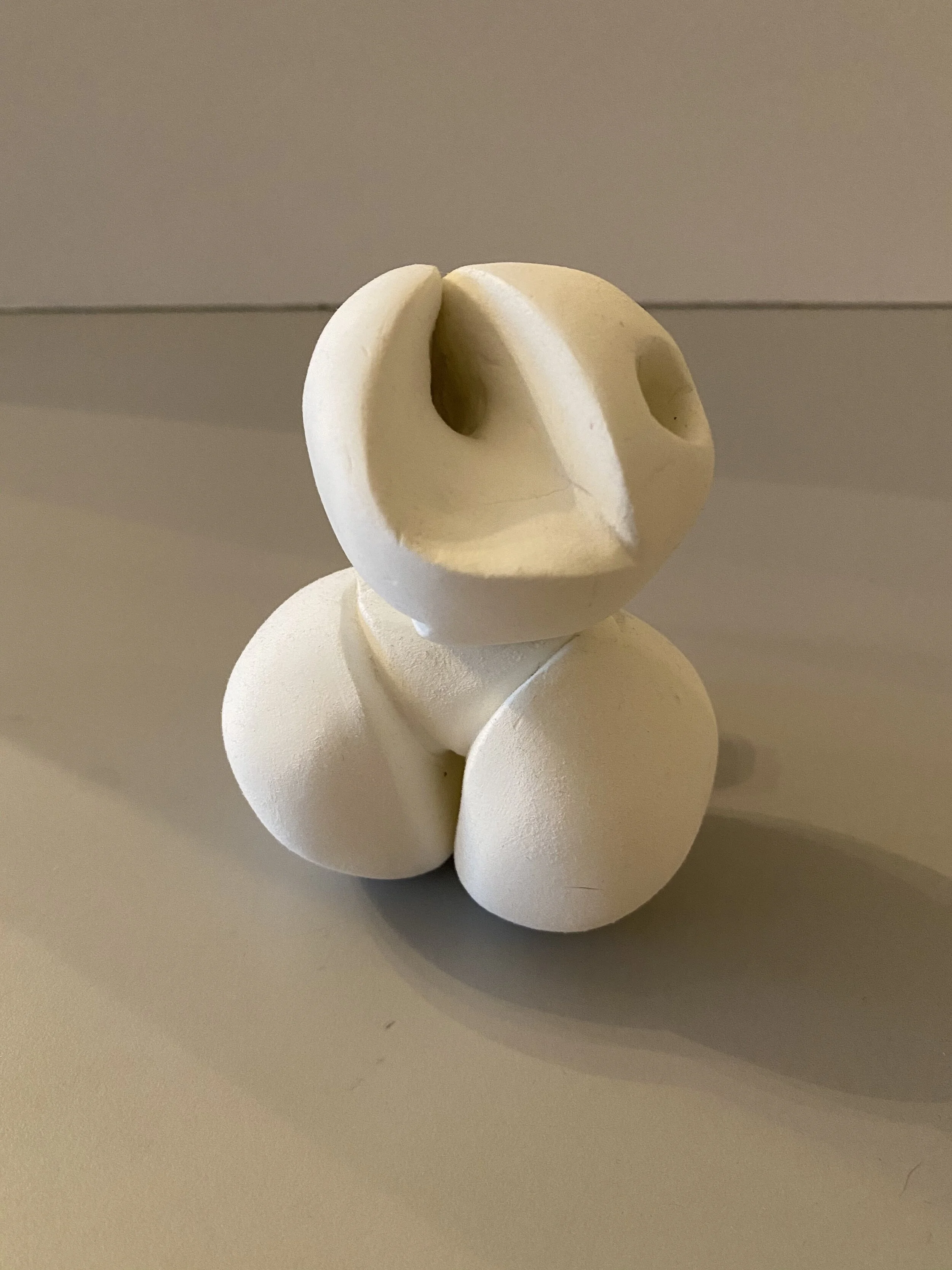 Assemblage of two creatures, balanced.