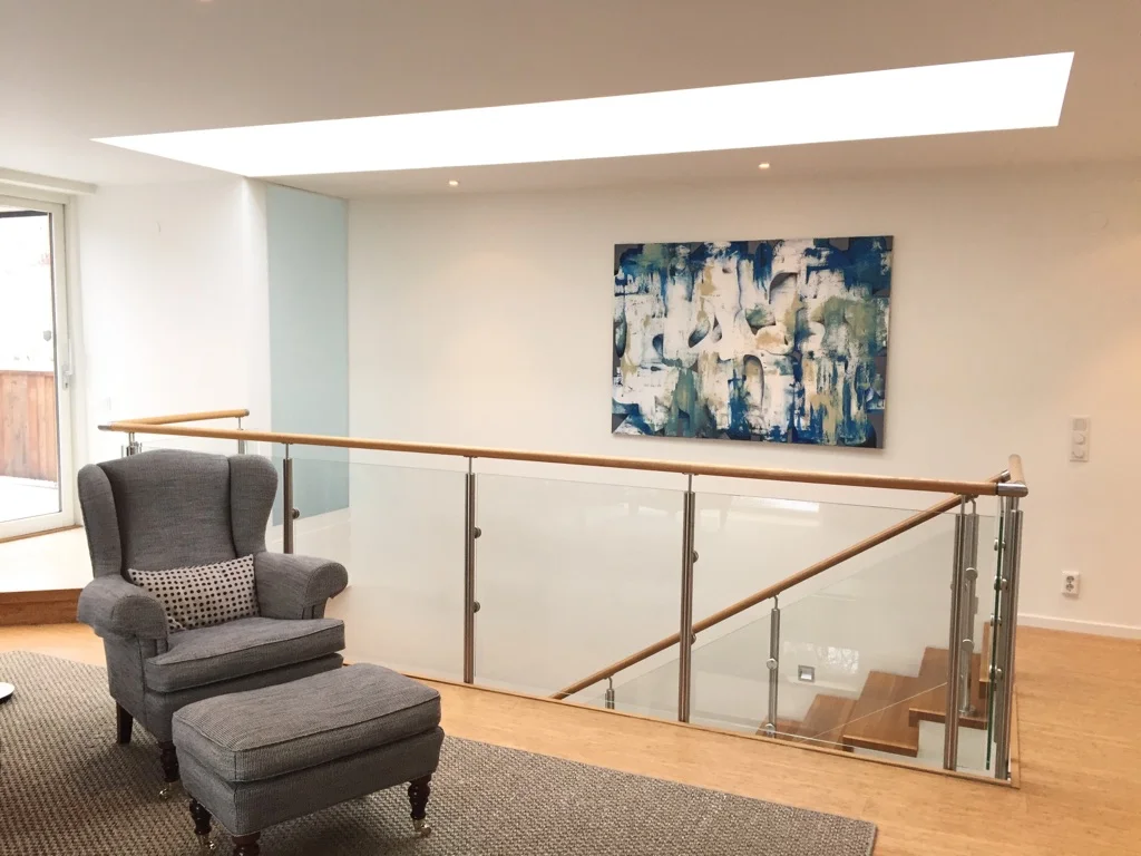 The painting, Death smiled and dreams died on the wall of a confidential home. Interior design by Brigitta Örne Pihl.