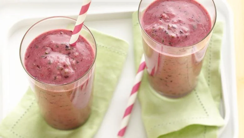 Strawberry Kale Omega Boosting Smoothie
