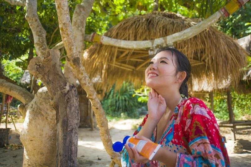 Taking Care of Your Skin When You’re out in the Sun