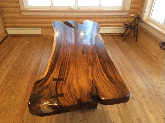 suar table special delivery 2.jpg