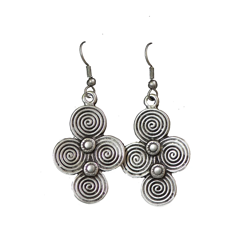earring slv clover.jpg