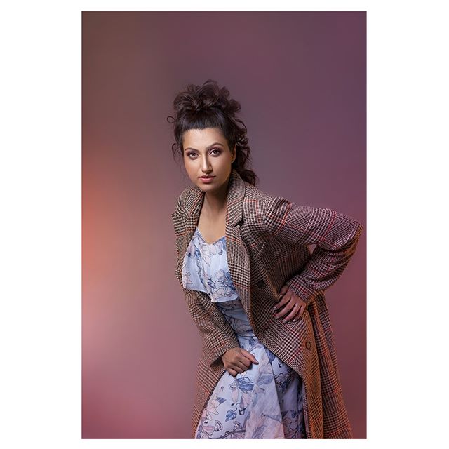 Editorial Cover Shoot⠀
⠀
@creme.magazine Cover story featuring the Southern Sensation @ihamsanandini⠀
.⠀
Photographed by: @chaitanyashete⠀
Shoot co-ordinator: Shalin Peter⠀
Stylist: @pyumishra⠀
Assistant stylist: @lekhaarakhe⠀
MUA & Hair: @whoisesaar @smainternational⠀
⠀
Trench : @forever21⠀
Summer dress : @madame⠀
Footwear : @albertotorresi⠀
.⠀
.⠀
.⠀
#Photosbyshete⠀
⠀
#style #beautyl #photooftheday #portraitphotography #model #art #editorial #photo #instagood #ethnicwear #celebrity #bollyx #allthingsbridal #indianfashion #fitness #bollywoodfashion #bollywood #hyderabad #tamil #tamilcinema #kollywood #southindian #instabollywood #celebrities #entertainmentnews #entertainment #celeb #actor #celebritystyle