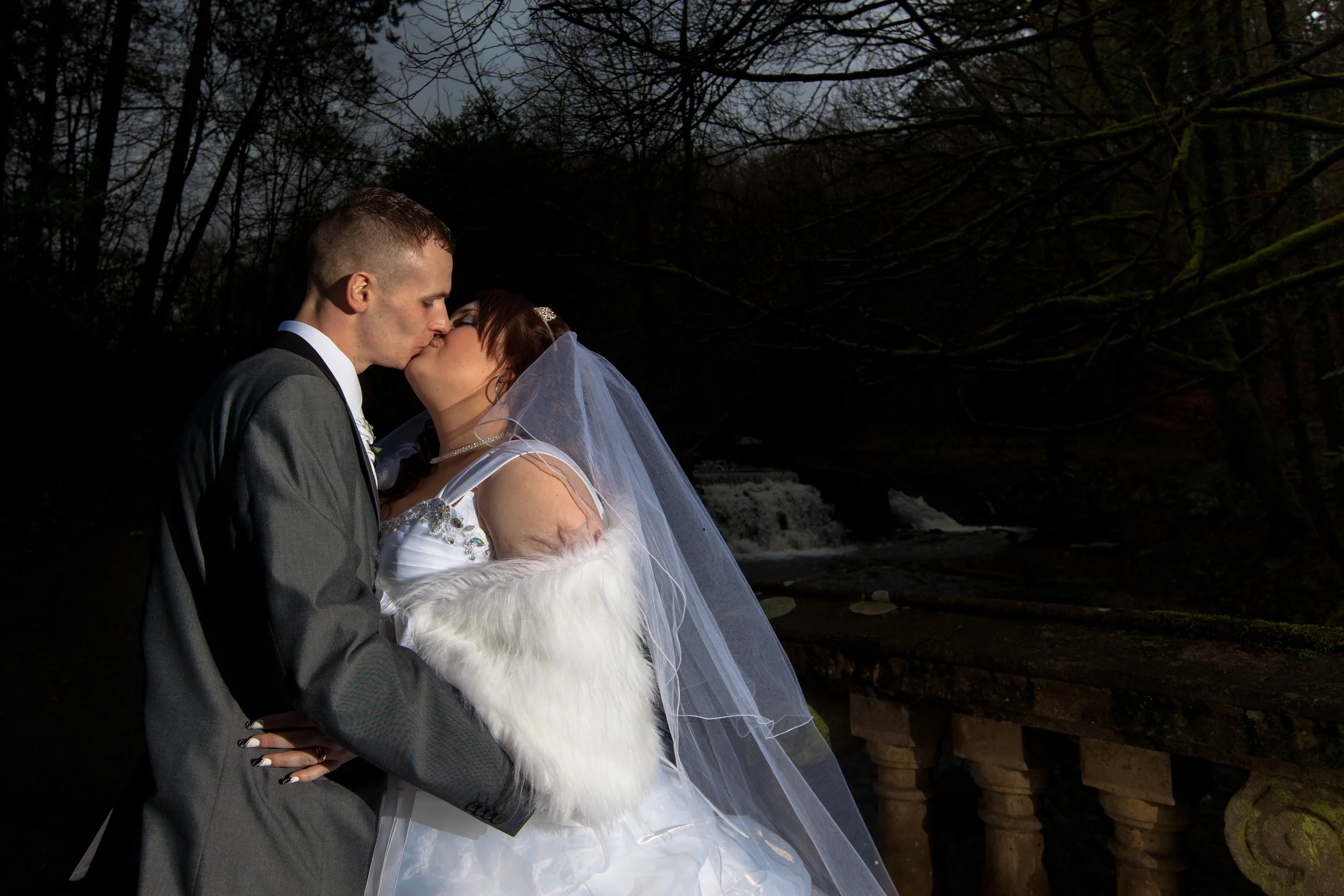 Darwen Wedding Day in Sunnyhurst Woods