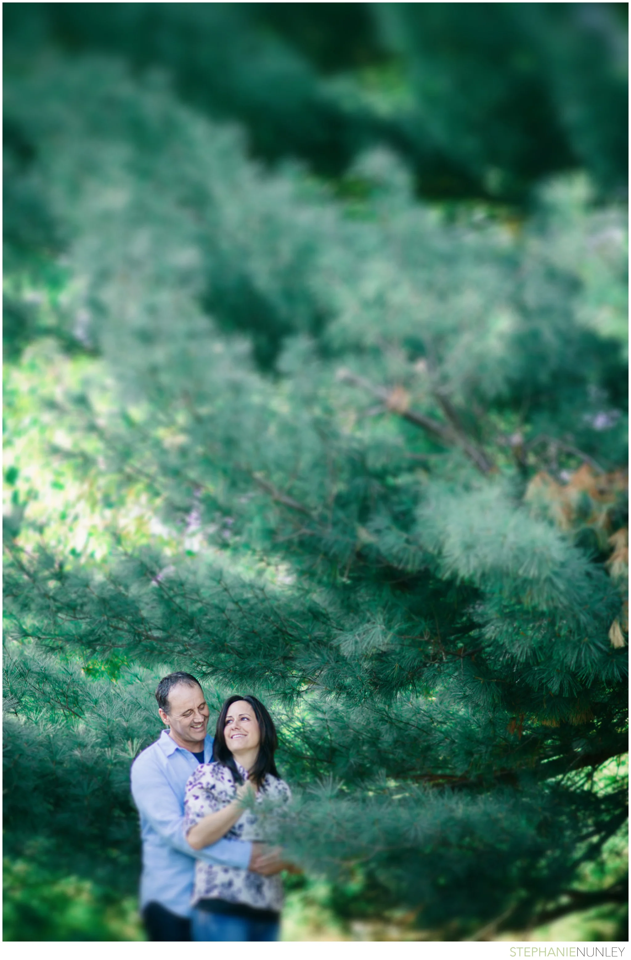 backyard-engagement-photos-0131