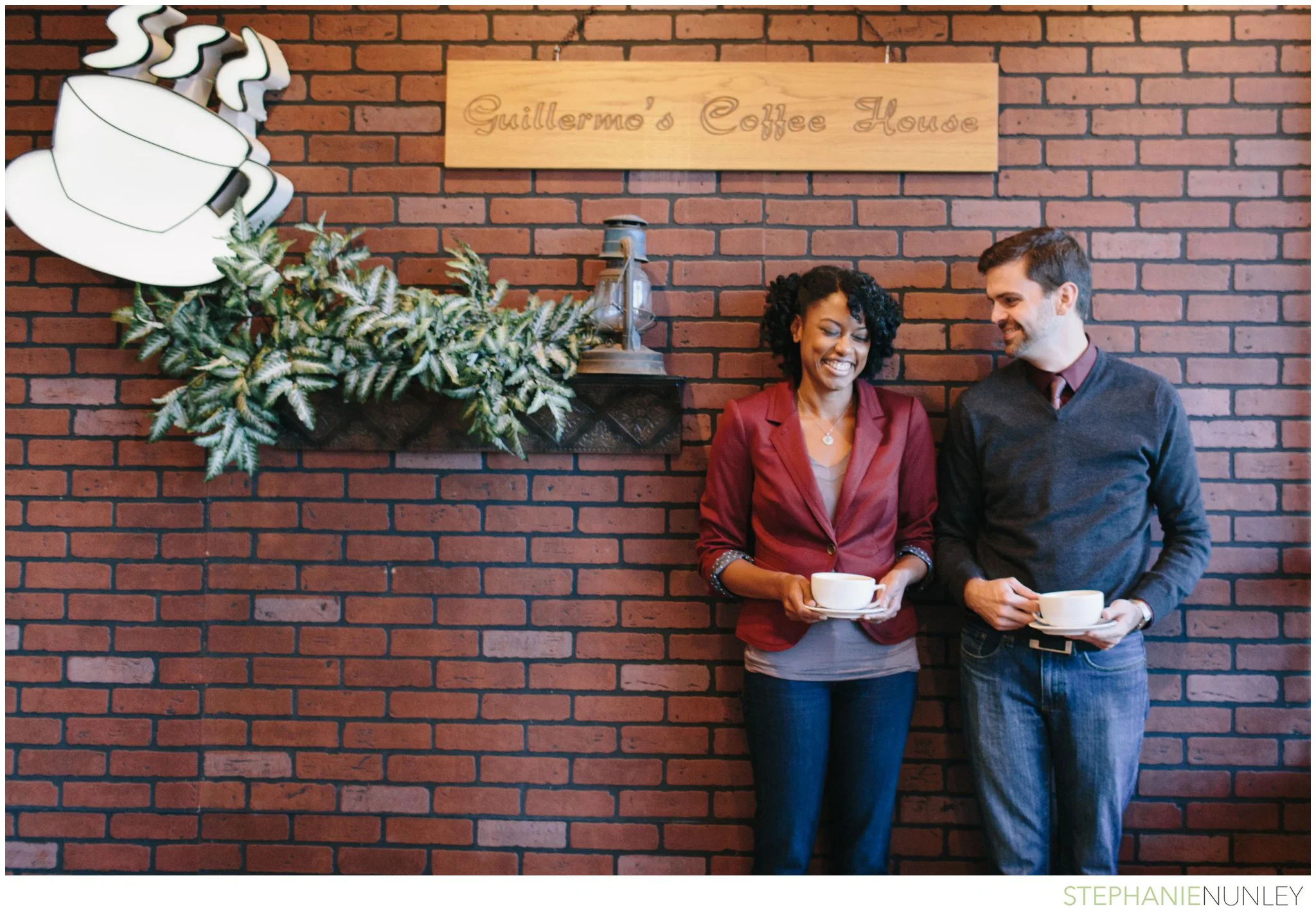 coffee-shop-engagement-photos-007