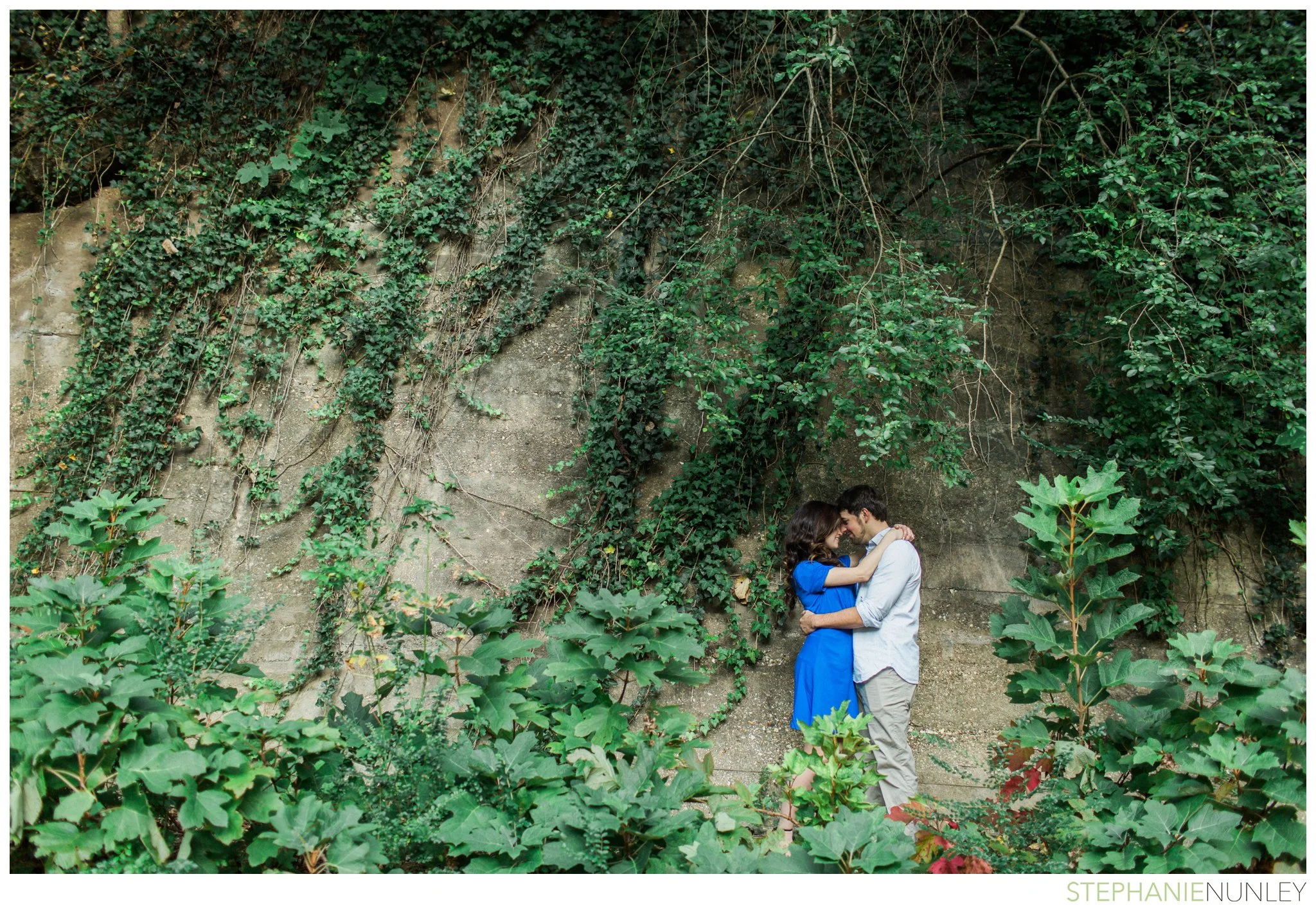 romantic-waterfall-engagement-photos-008