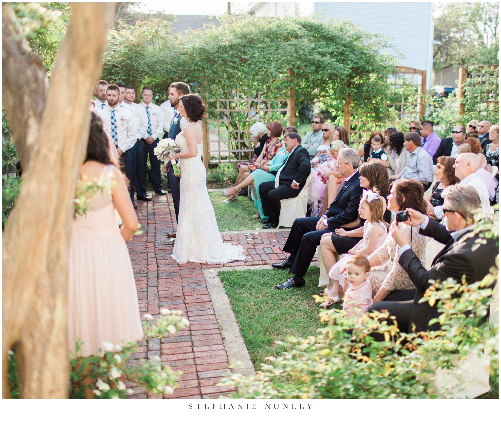 chestnut-square-historical-village-wedding-photos-0039.jpg