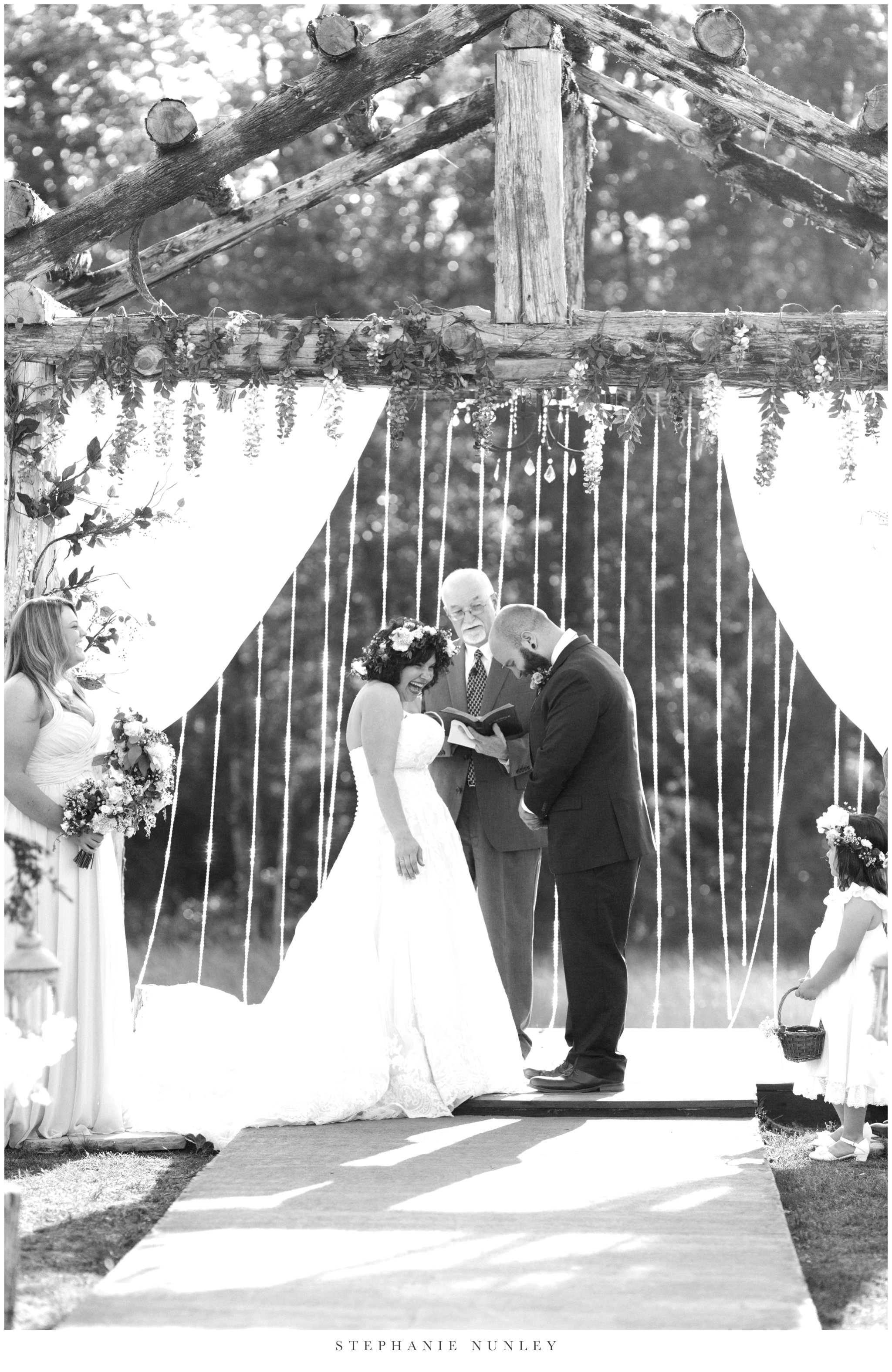 romantic-outdoor-wedding-with-flower-crown-0101.jpg