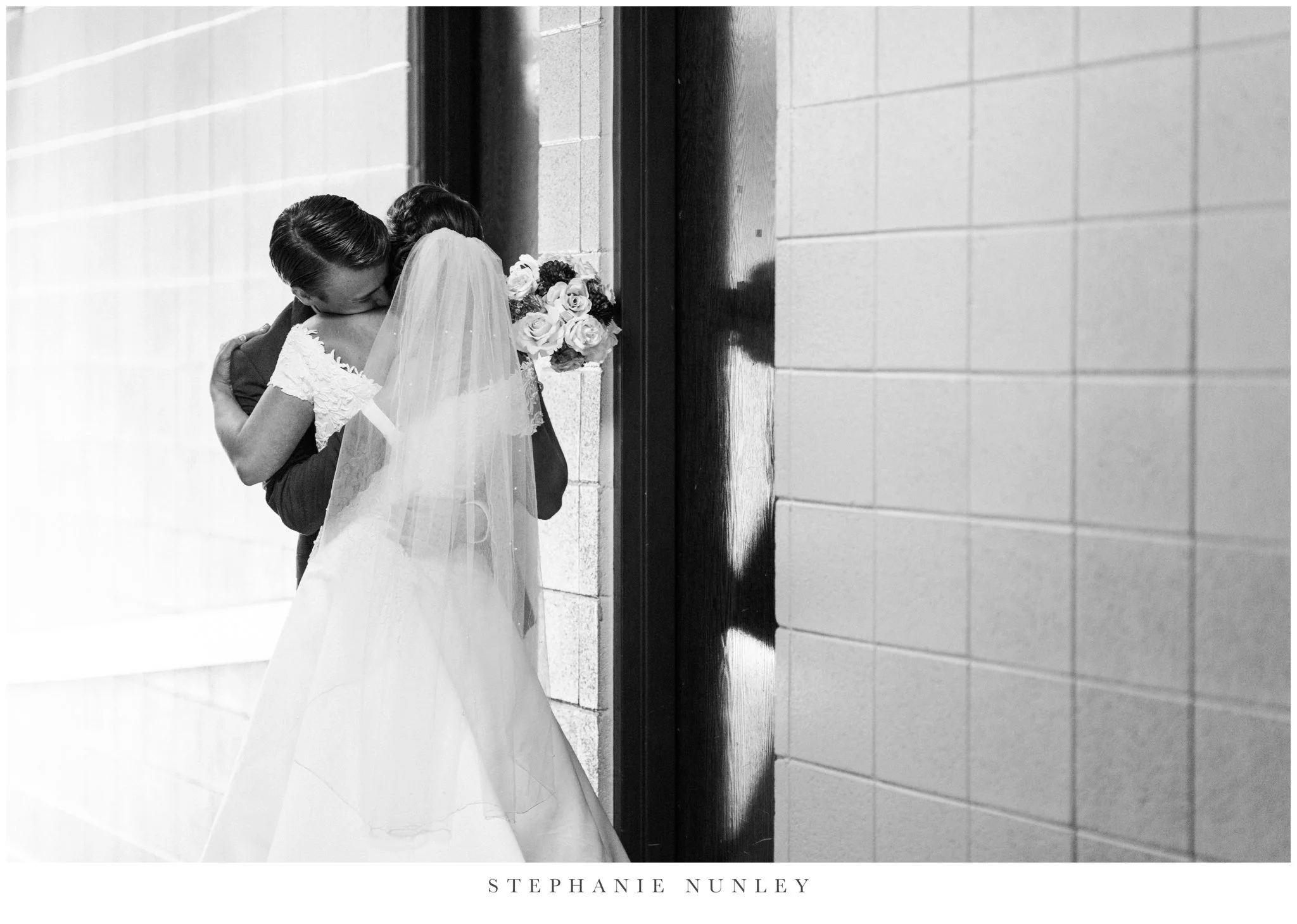 downtown-rogers-arkansas-wedding-photos-0074.jpg