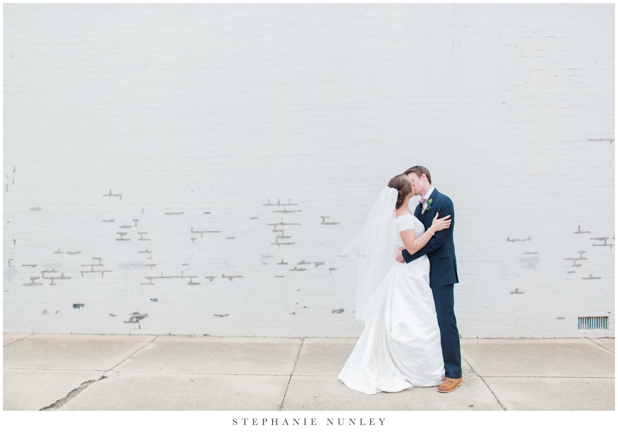 downtown-rogers-arkansas-wedding-photos-0117.jpg
