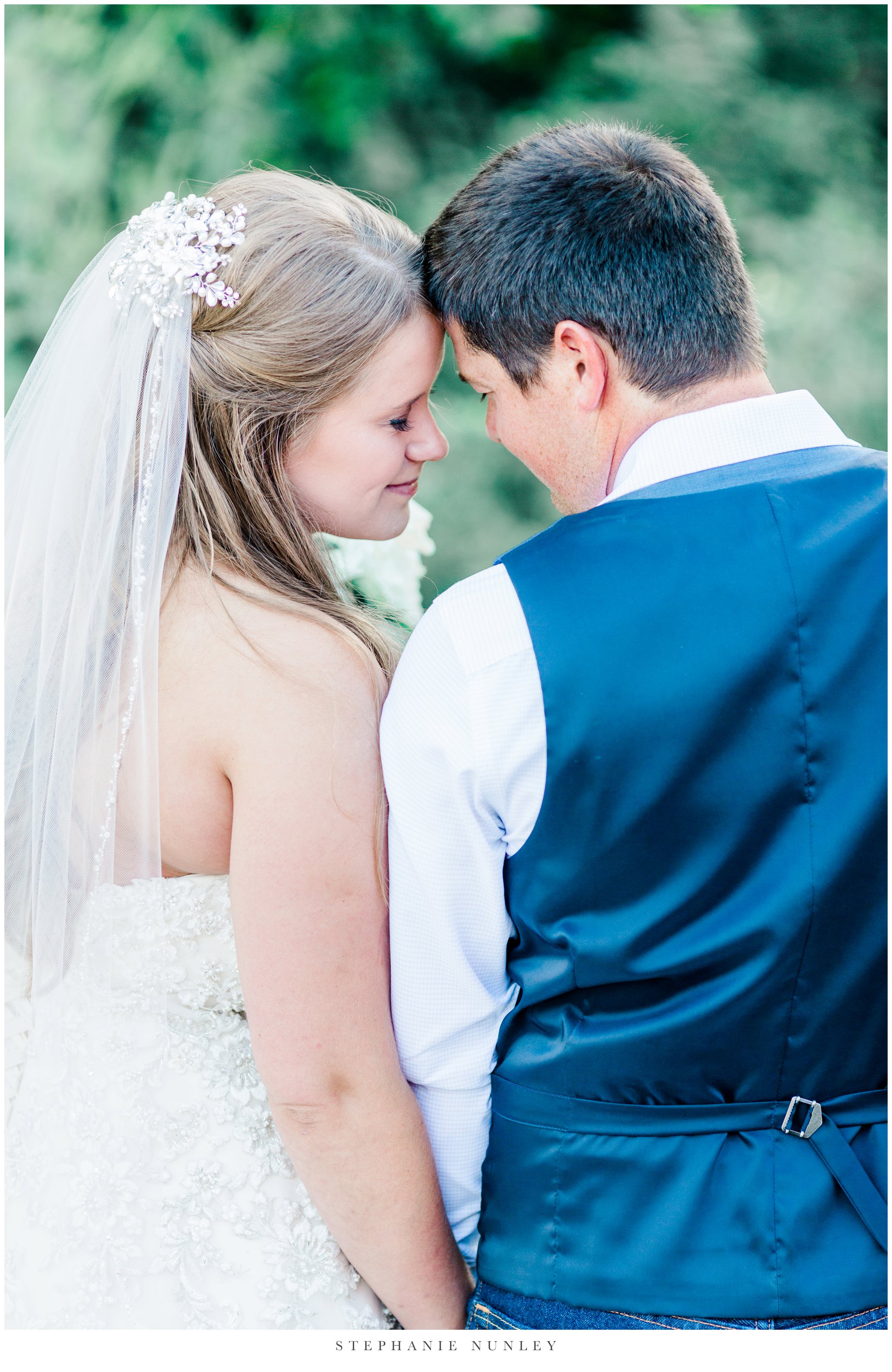 blue-and-blush-arkansas-wedding-0027.jpg