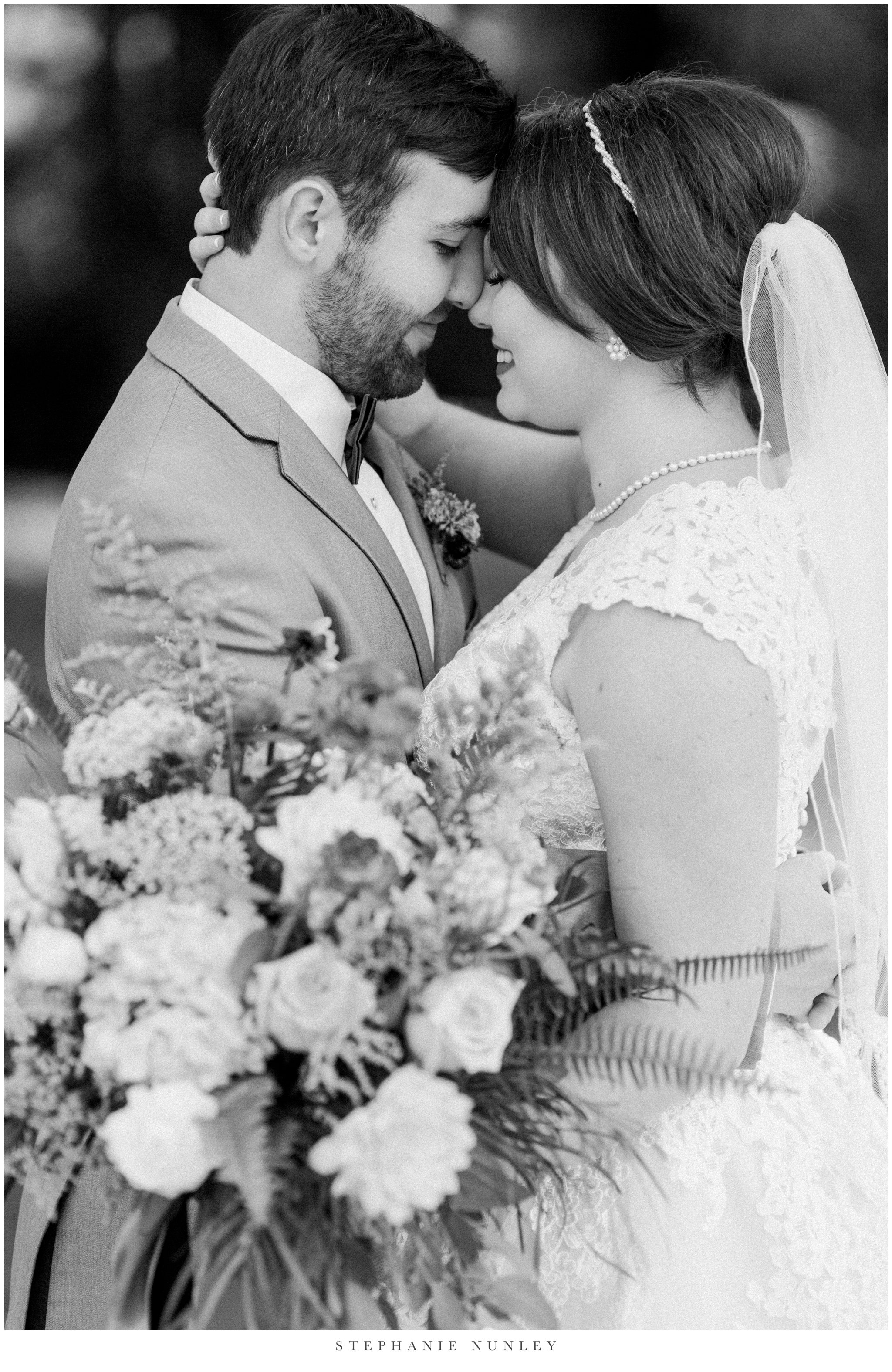 arkansas-wedding-with-lush-wildflower-bouquet-0052.jpg