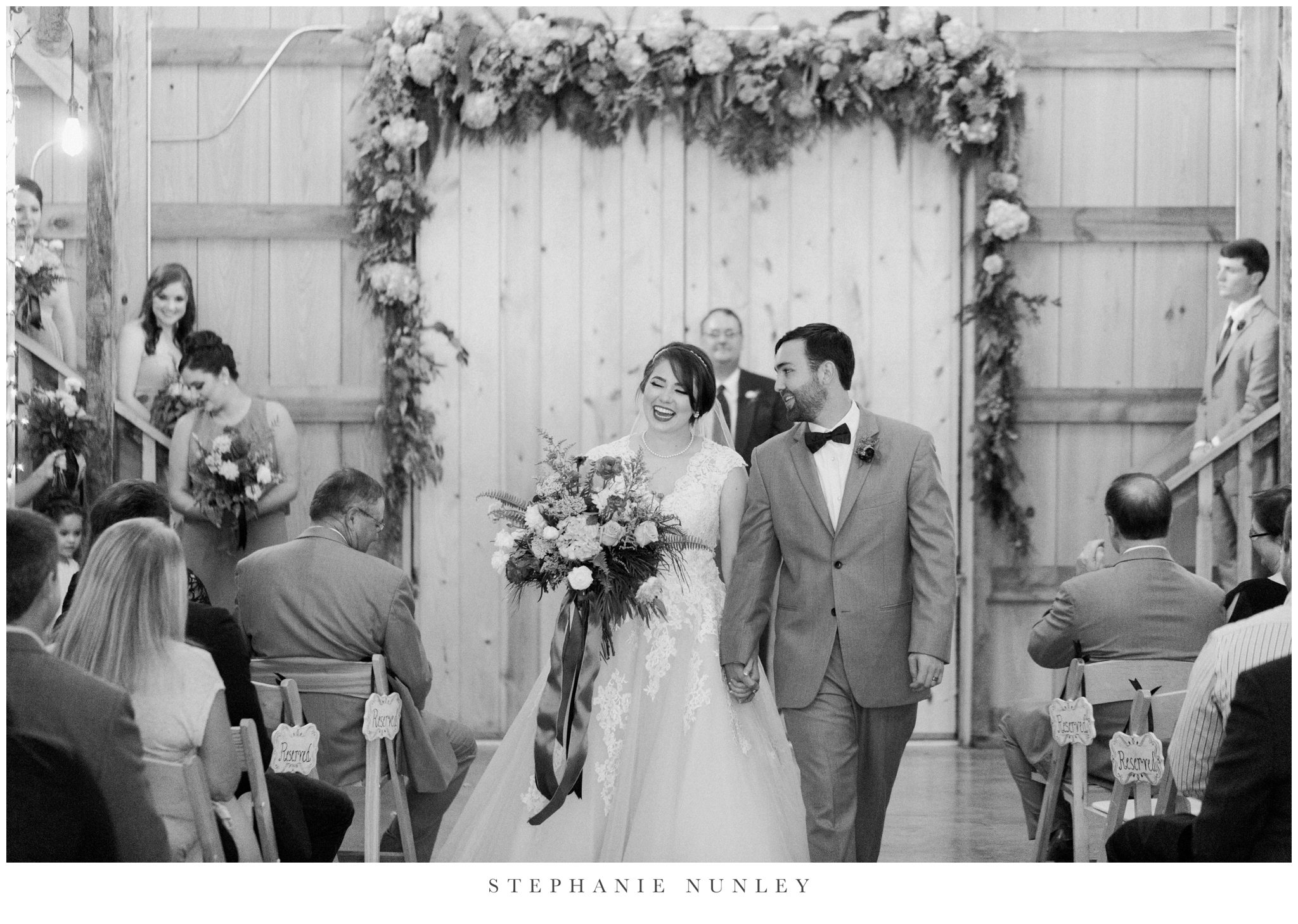 arkansas-wedding-with-lush-wildflower-bouquet-0104.jpg
