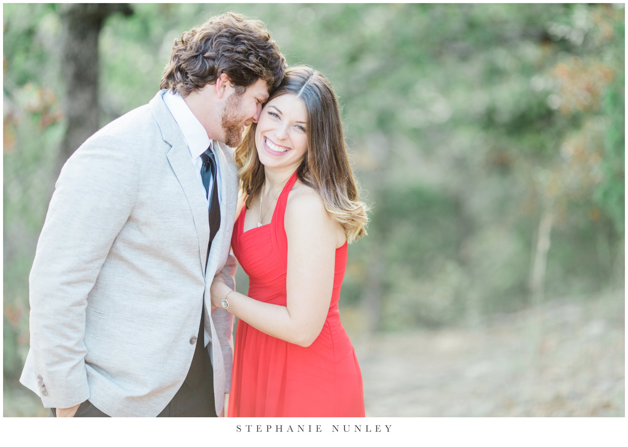 yellow-rock-devils-den-engagement-photos-0014.jpg
