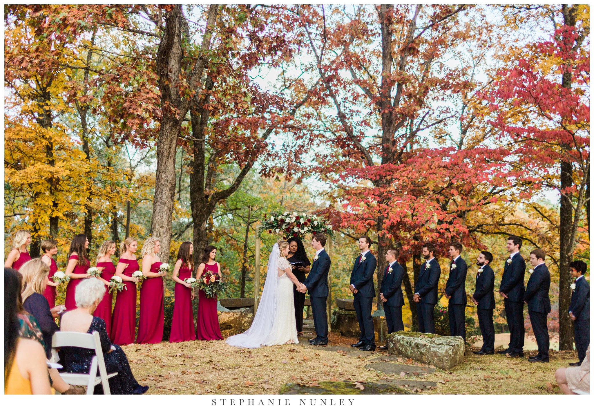 fall-arkansas-country-club-wedding-photos-078.jpg