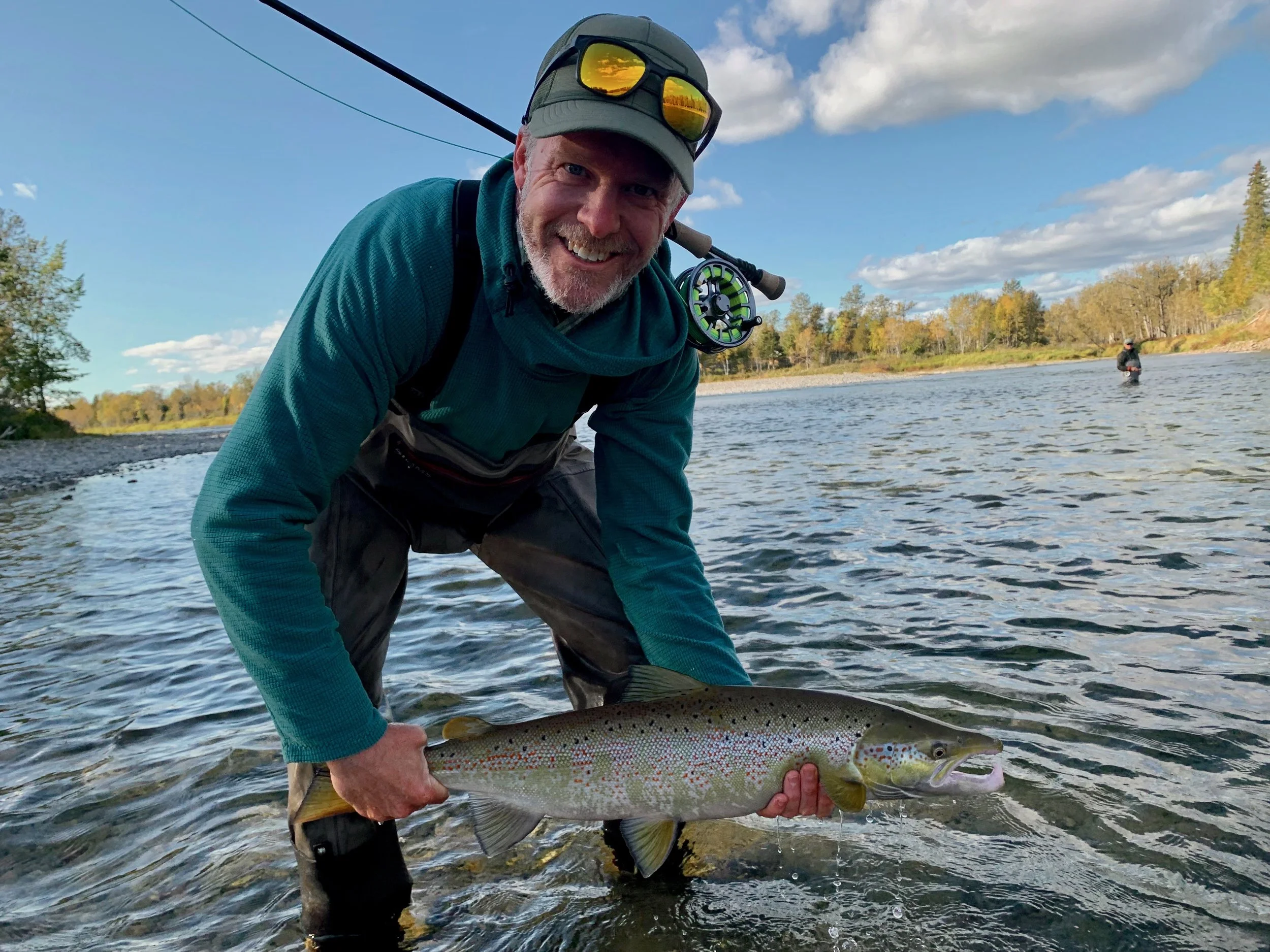 Craig Fowler landed this wonderful salmon on the Bonaventure River guided by Robert! Congrats guys! Nicely done!
