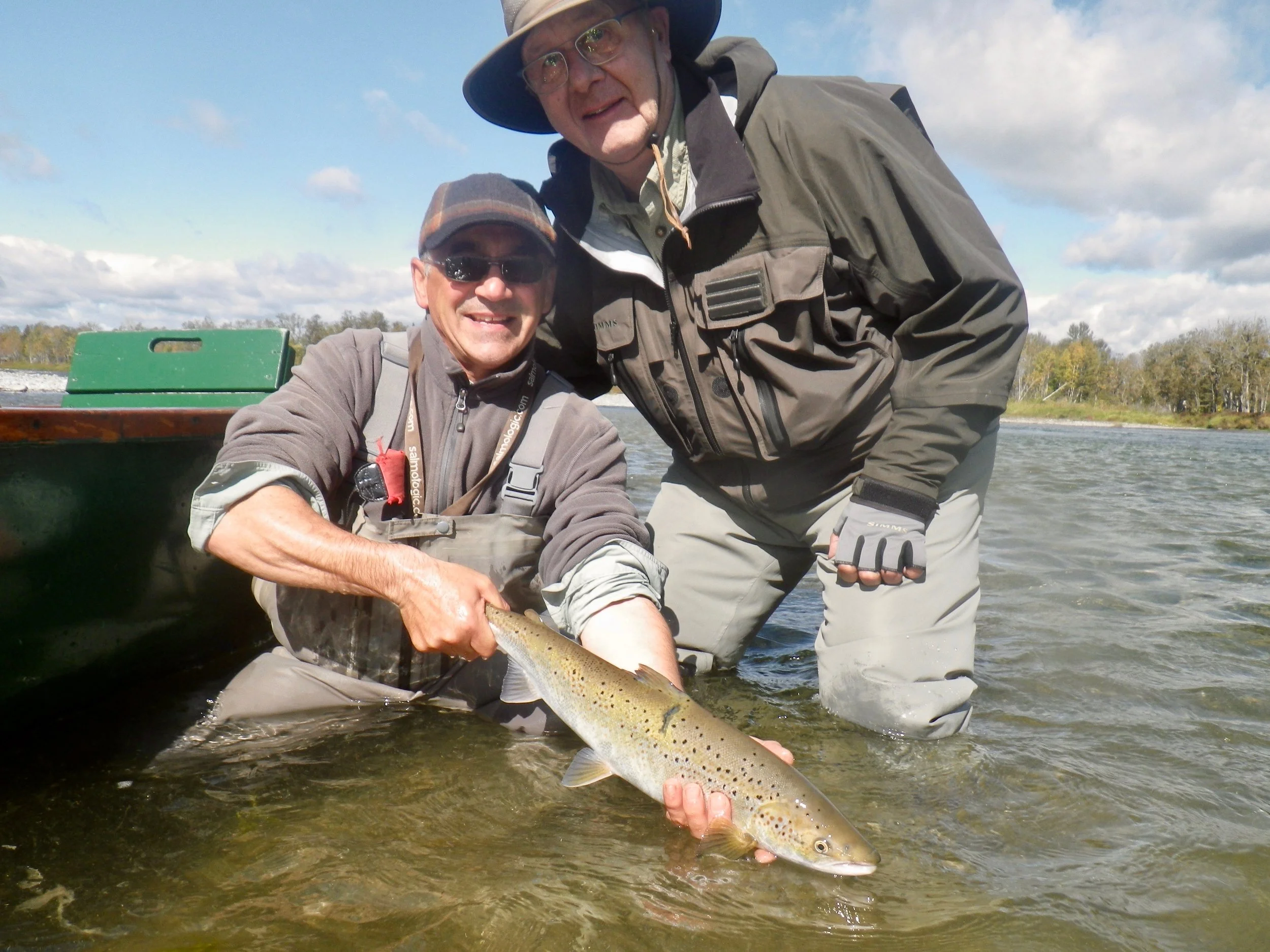 Francis Coutellier landed this great grilse at Poirier with our wonderful - always singing - guide Carol!