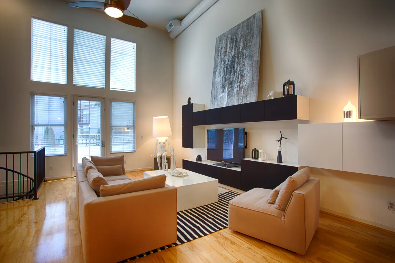 Living-1F.jpg