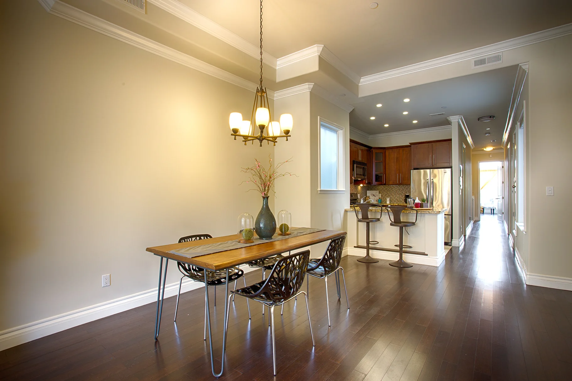 Dining-1Q.jpg