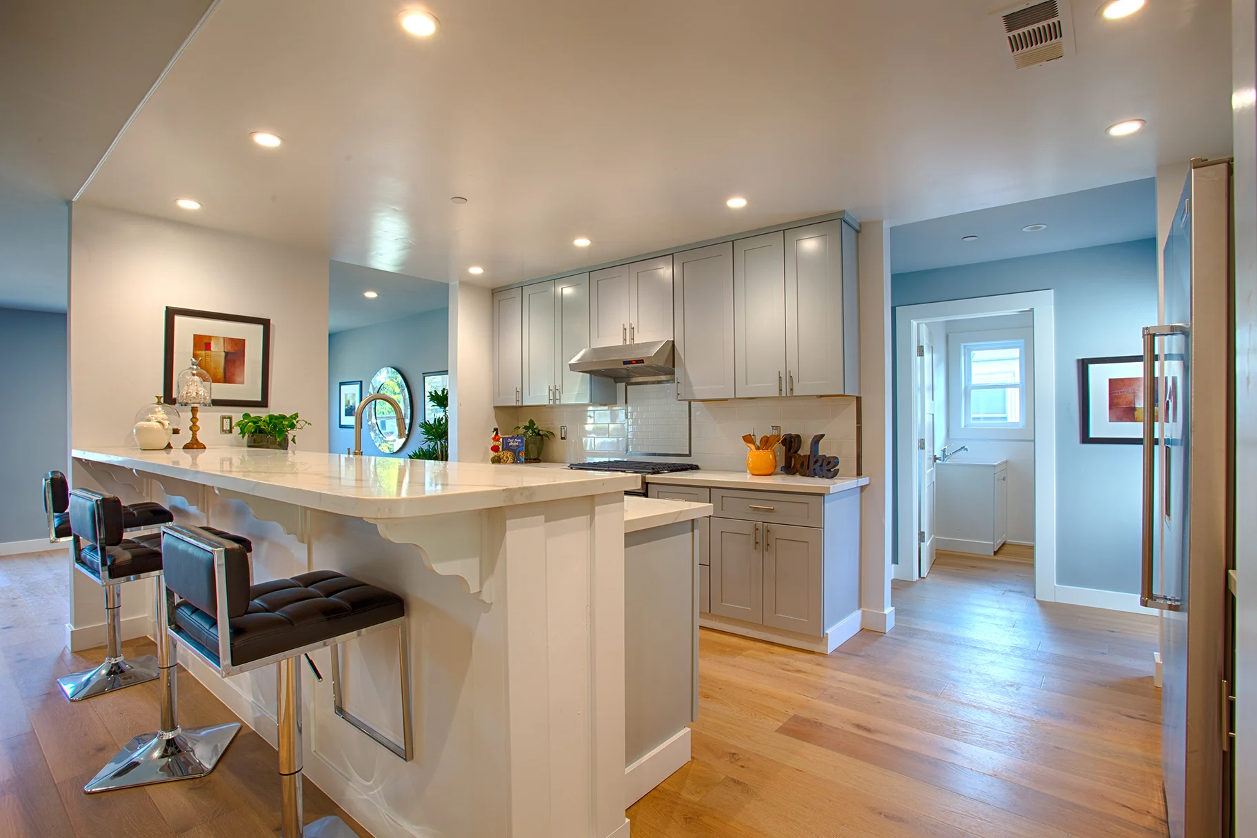 Kitchen14.jpg