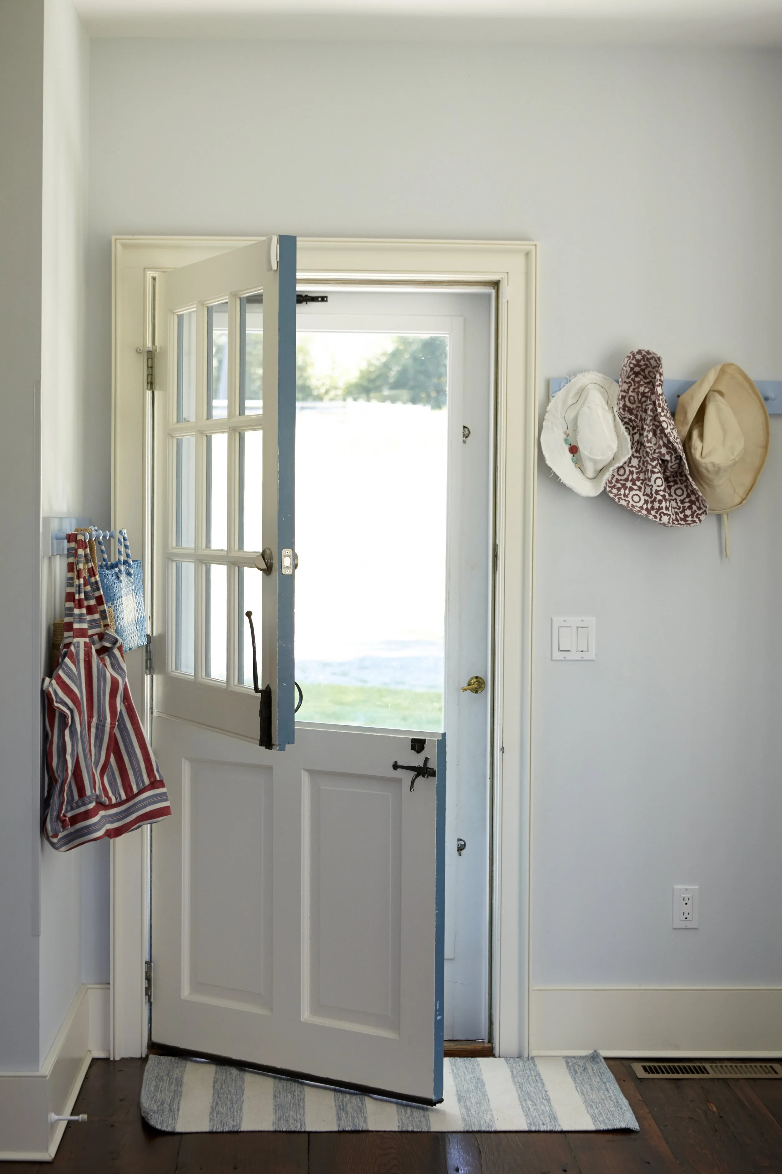 Outside 144.jpg