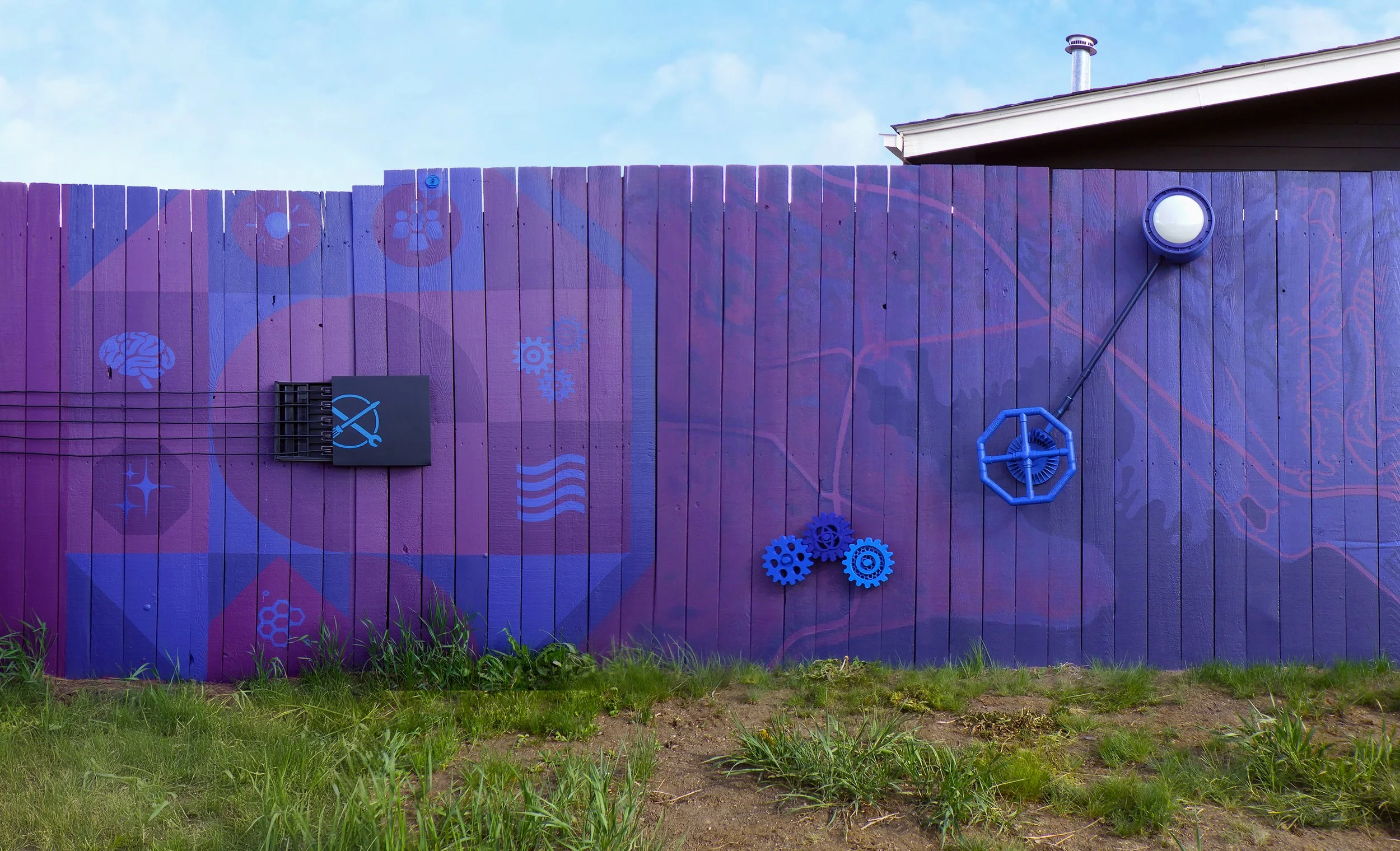 Cesen_Silverthorne-Fence_Red-Purple_16_1900px.jpg