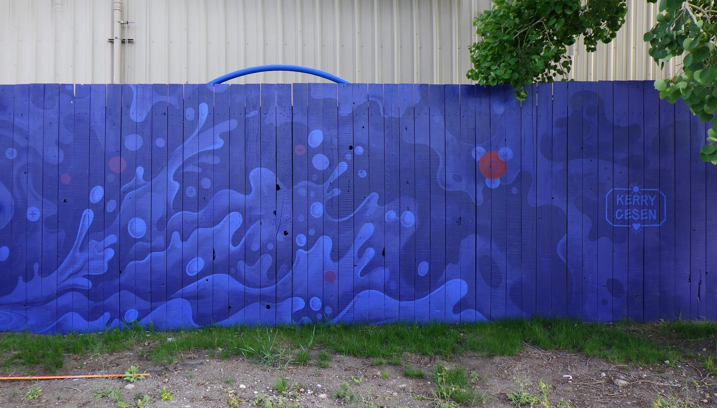 Cesen_Silverthorne-Fence_Red-Purple_28_1900px.jpg